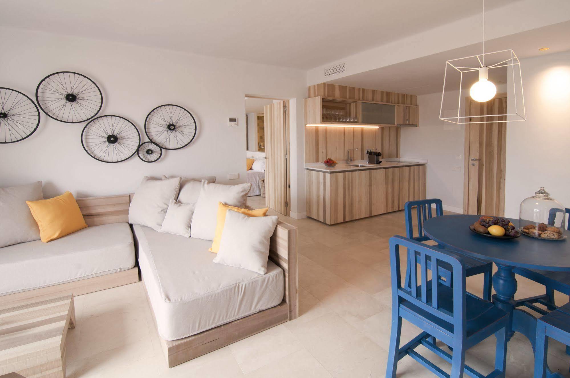 Paraiso De Pinos Aparthotel 4*